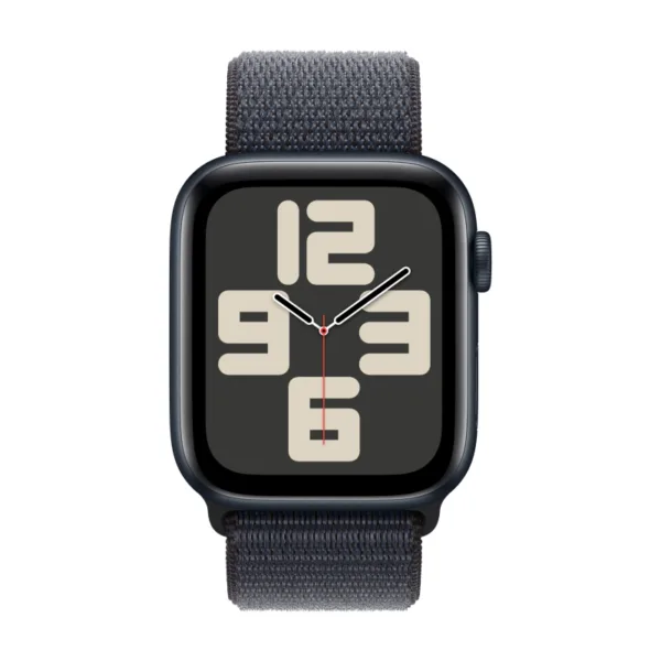 Apple Watch SE 2024, 44 мм, корпус из алюминия цвета «полуночный черный», спортивный браслет темно-синего цвета