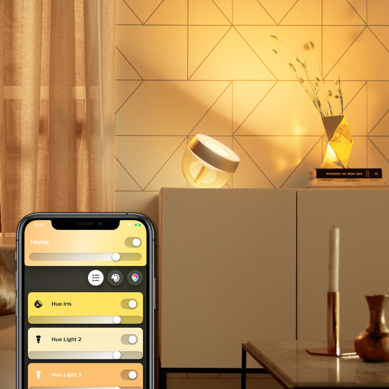 Умный светильник Philips Hue Iris, золотой